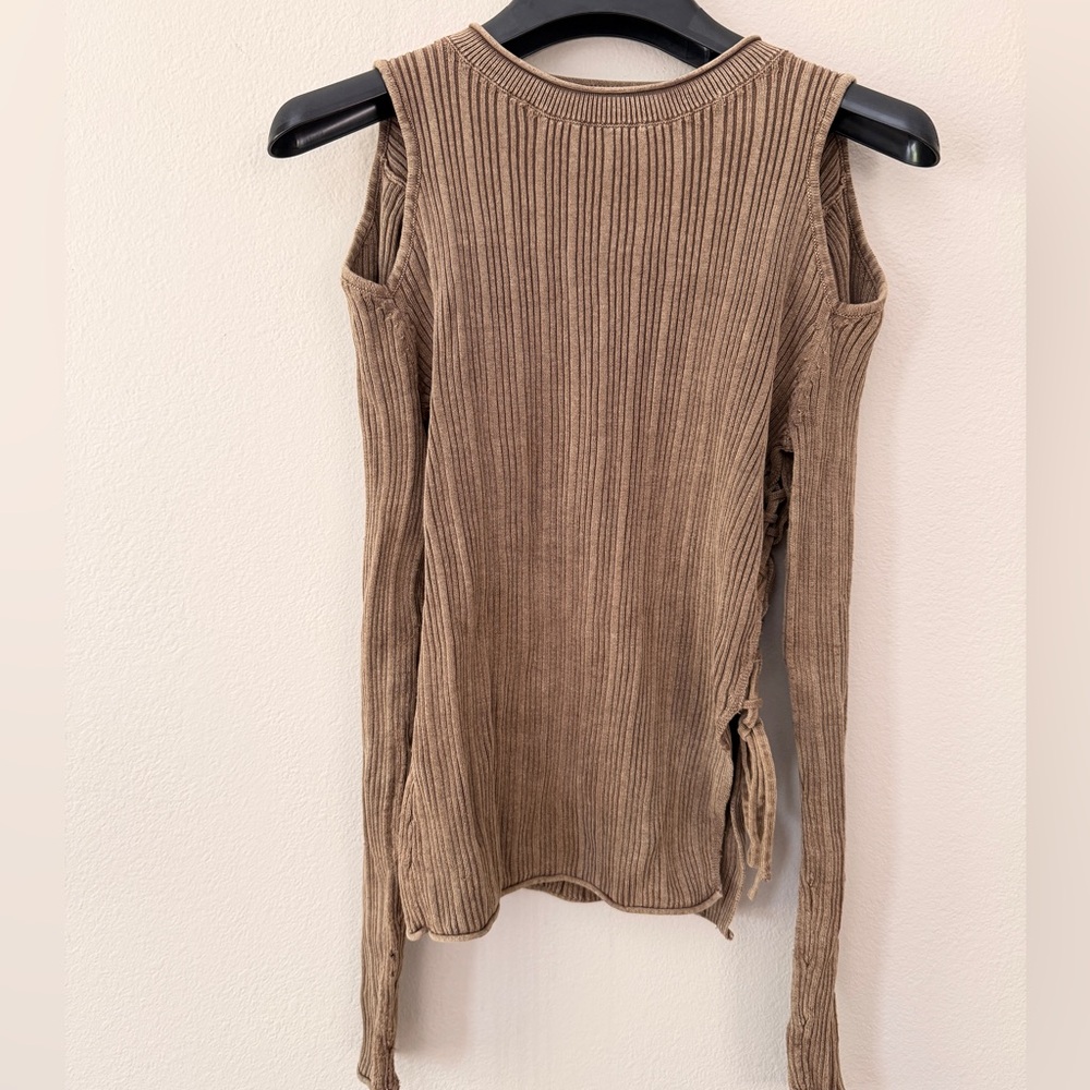 Zara Women's Ribbed Cold Shoulder Top - Tan